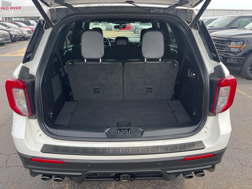 2021 Star White Metallic Tri-Coat Ford Explorer ST 4X4 SUV