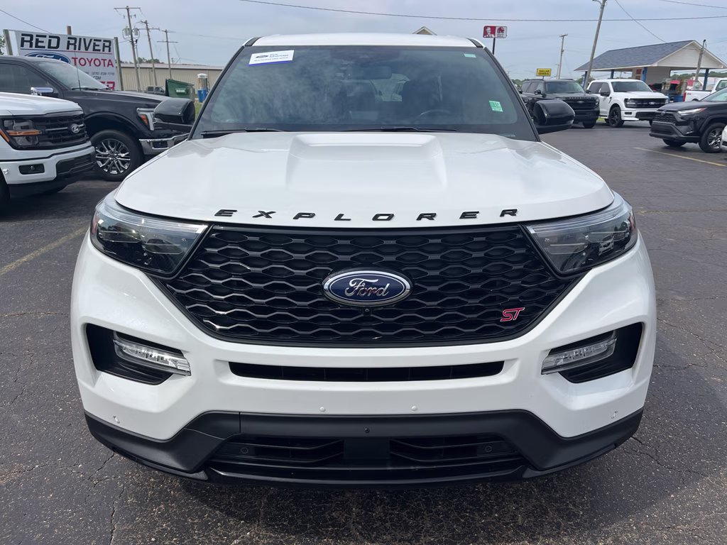 2021 Star White Metallic Tri-Coat Ford Explorer ST 4X4 SUV
