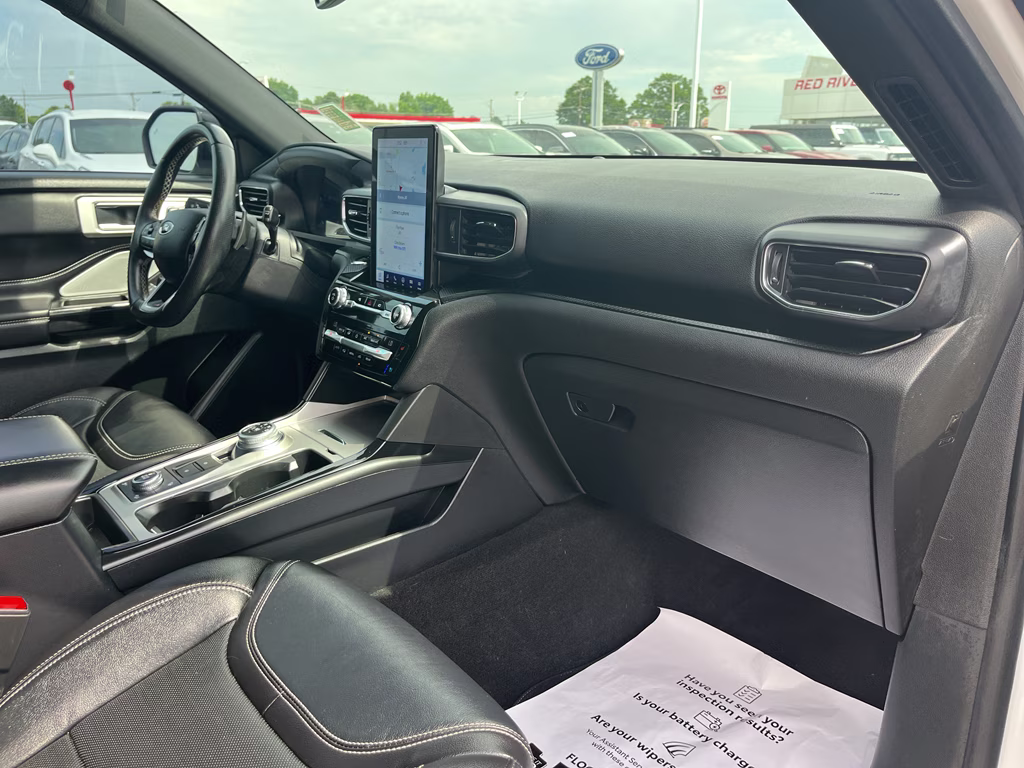 2021 Star White Metallic Tri-Coat Ford Explorer ST 4X4 SUV
