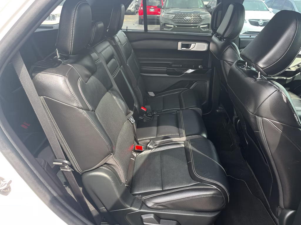 2021 Star White Metallic Tri-Coat Ford Explorer ST 4X4 SUV