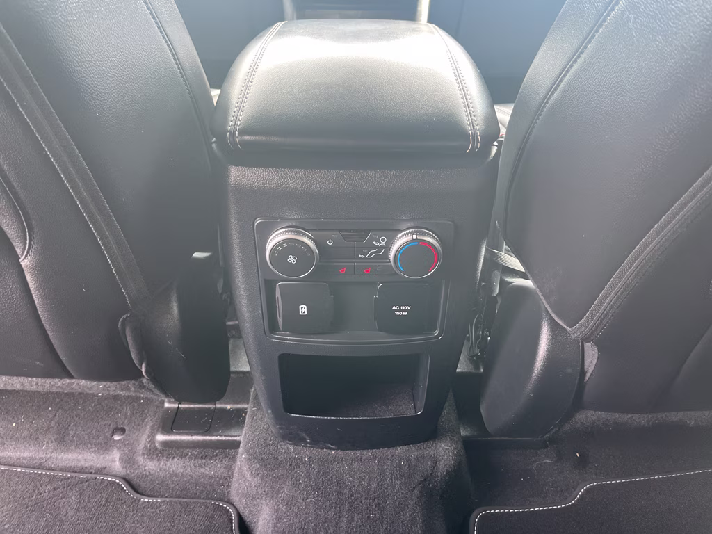 2021 Star White Metallic Tri-Coat Ford Explorer ST 4X4 SUV
