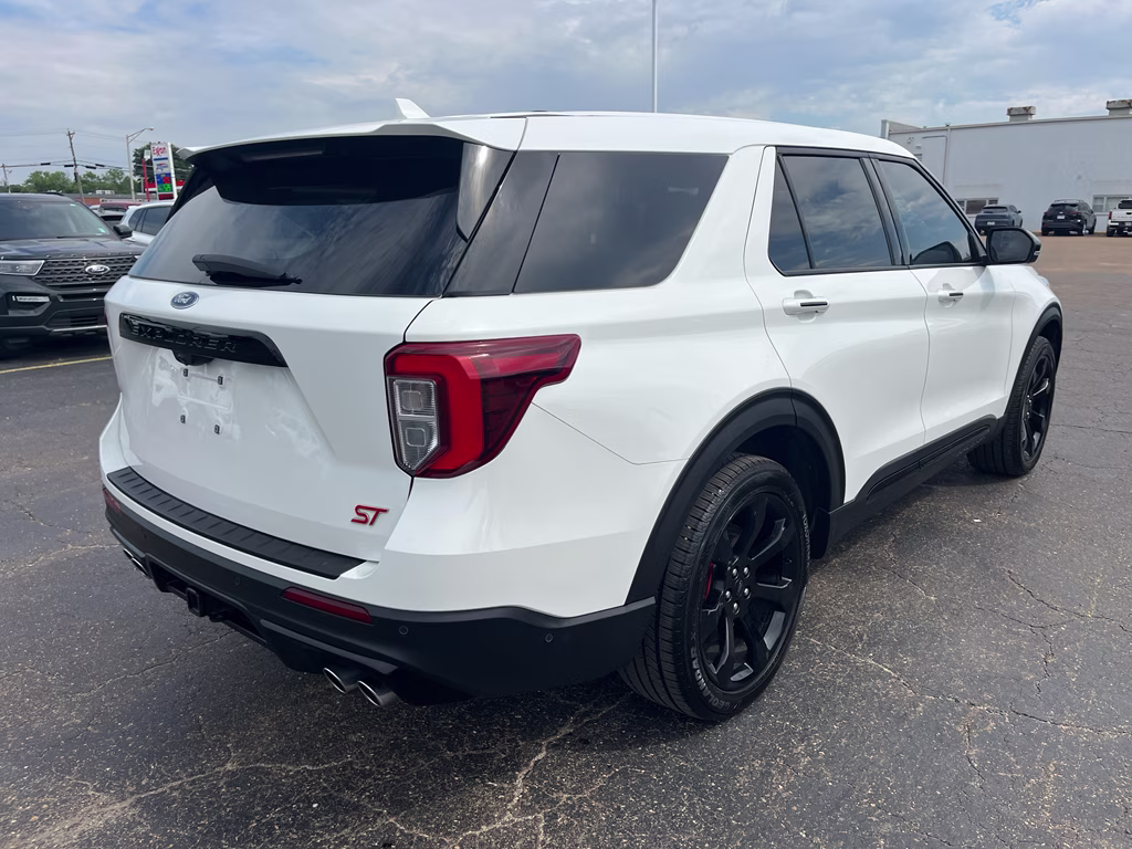 2021 Star White Metallic Tri-Coat Ford Explorer ST 4X4 SUV