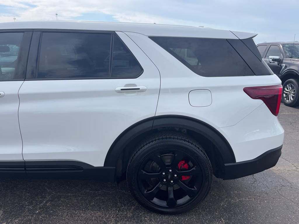 2021 Star White Metallic Tri-Coat Ford Explorer ST 4X4 SUV