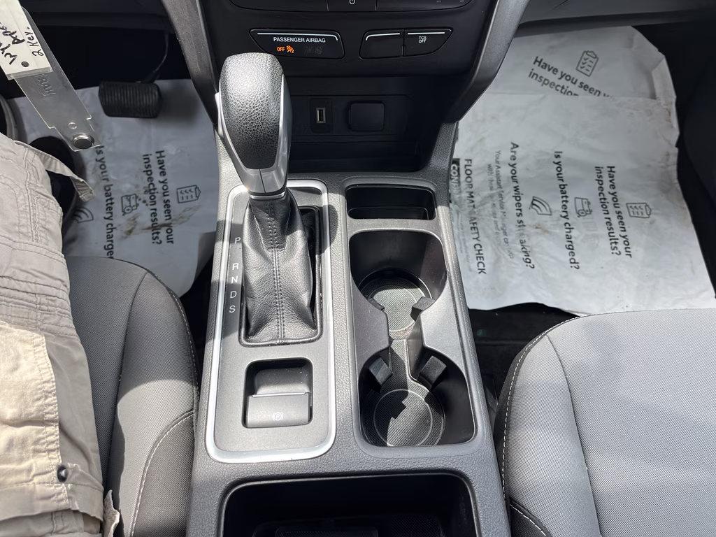 2017 Ingot Silver Metallic Ford Escape S FWD SUV