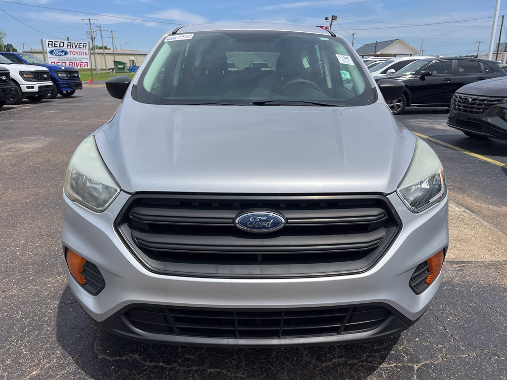2017 Ingot Silver Metallic Ford Escape S FWD SUV