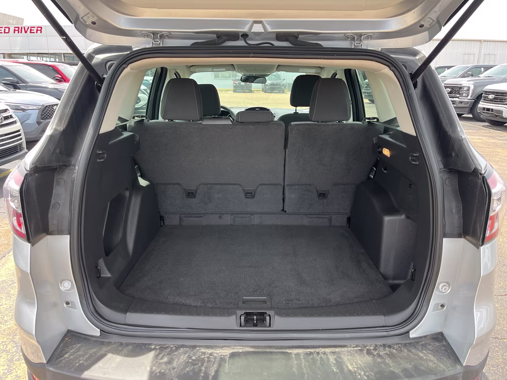 2017 Ingot Silver Metallic Ford Escape S FWD SUV
