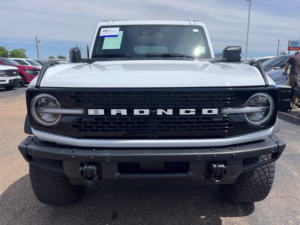 2024 Oxford White Ford Bronco Wildtrak 4X4 SUV