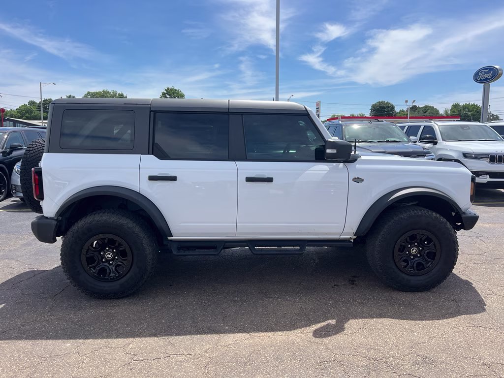 2024 Oxford White Ford Bronco Wildtrak 4X4 SUV
