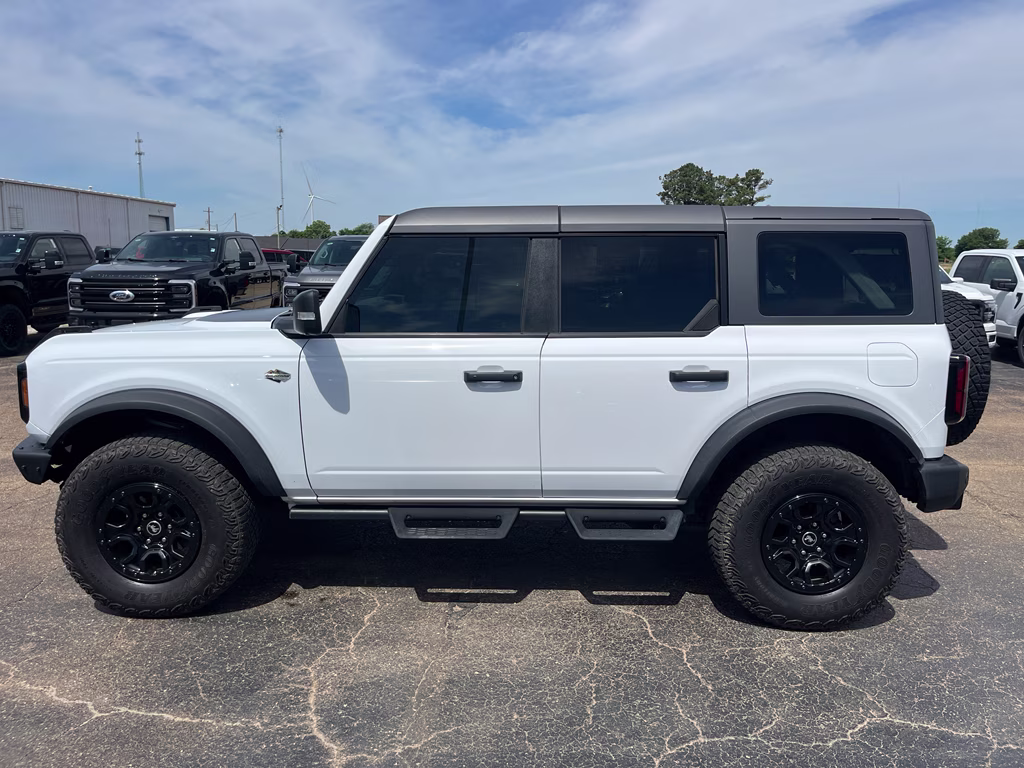 2024 Oxford White Ford Bronco Wildtrak 4X4 SUV