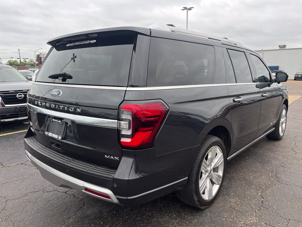 2022 Dark Matter Metallic Ford Expedition Max Platinum 4X4 SUV