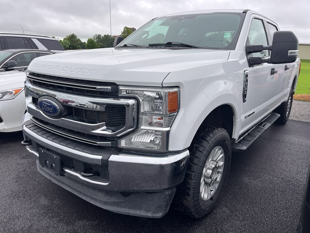 2021 Oxford White Ford Super Duty F-250 SRW XLT 4X4 Truck