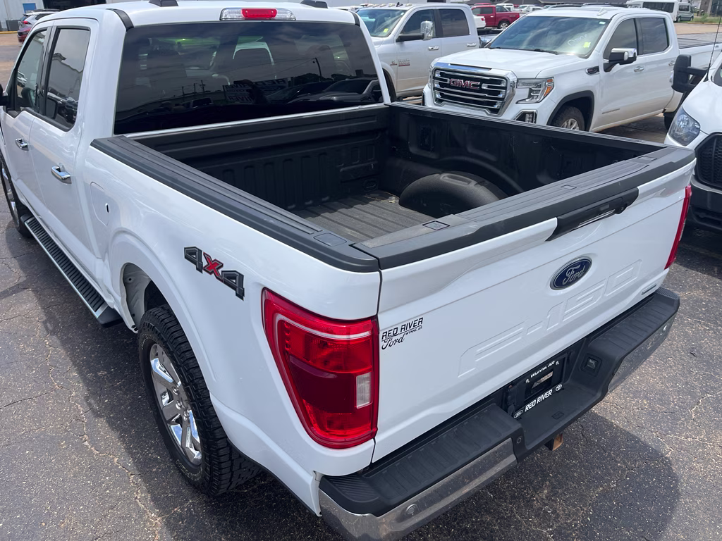 2022 Oxford White Ford F-150 XLT 4X4 Truck