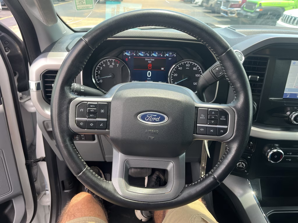 2022 Oxford White Ford F-150 XLT 4X4 Truck
