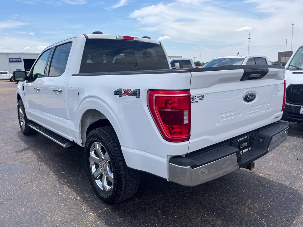 2022 Oxford White Ford F-150 XLT 4X4 Truck