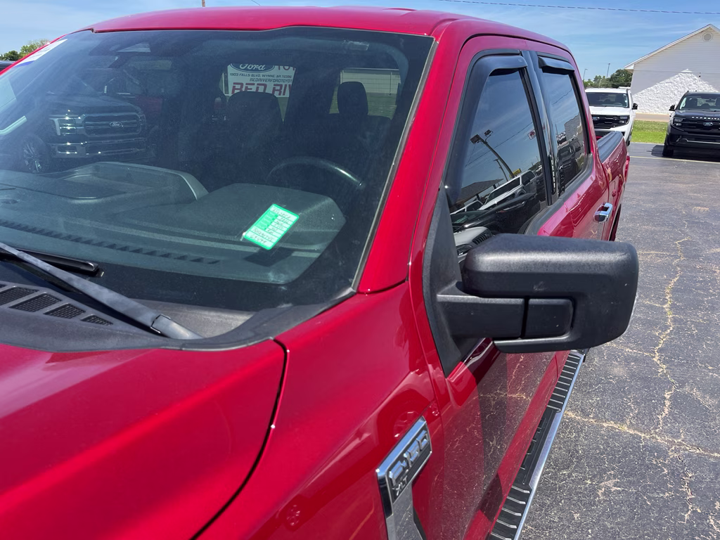 2022 Rapid Red Metallic Tinted Clearcoat Ford F-150 XLT 4X4 Truck