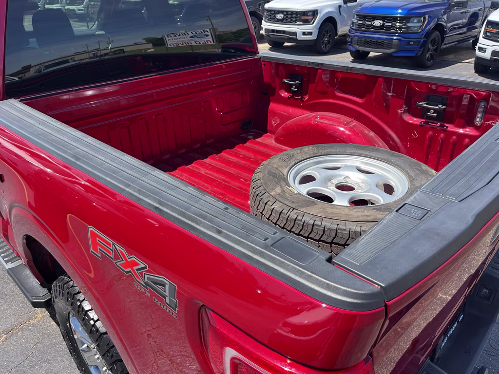 2022 Rapid Red Metallic Tinted Clearcoat Ford F-150 XLT 4X4 Truck