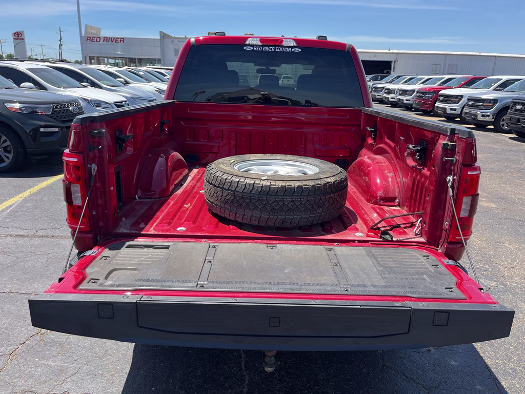 2022 Rapid Red Metallic Tinted Clearcoat Ford F-150 XLT 4X4 Truck