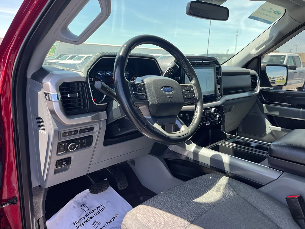 2022 Rapid Red Metallic Tinted Clearcoat Ford F-150 XLT 4X4 Truck