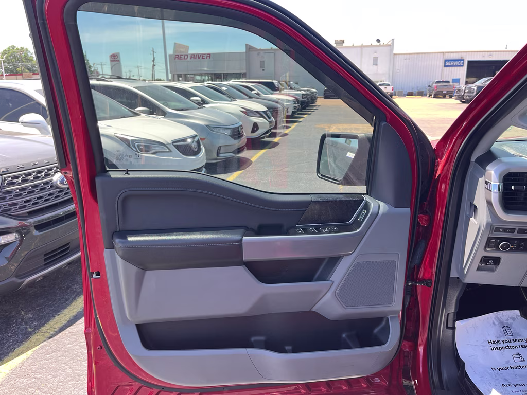 2022 Rapid Red Metallic Tinted Clearcoat Ford F-150 XLT 4X4 Truck