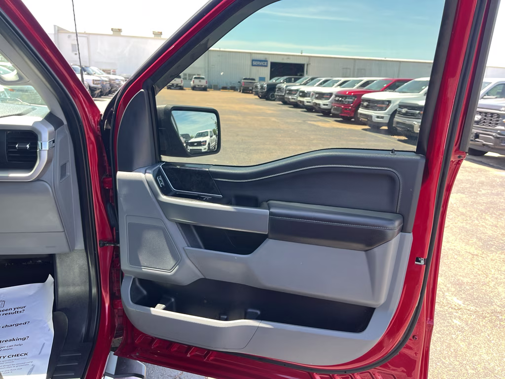 2022 Rapid Red Metallic Tinted Clearcoat Ford F-150 XLT 4X4 Truck