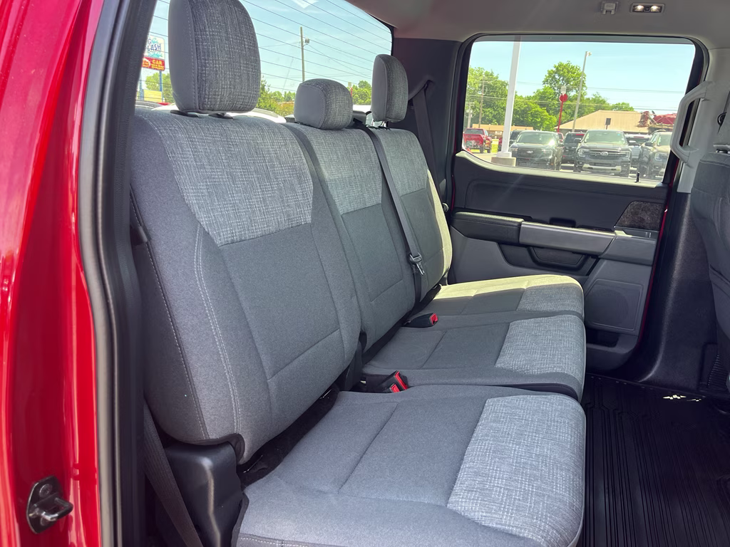 2022 Rapid Red Metallic Tinted Clearcoat Ford F-150 XLT 4X4 Truck