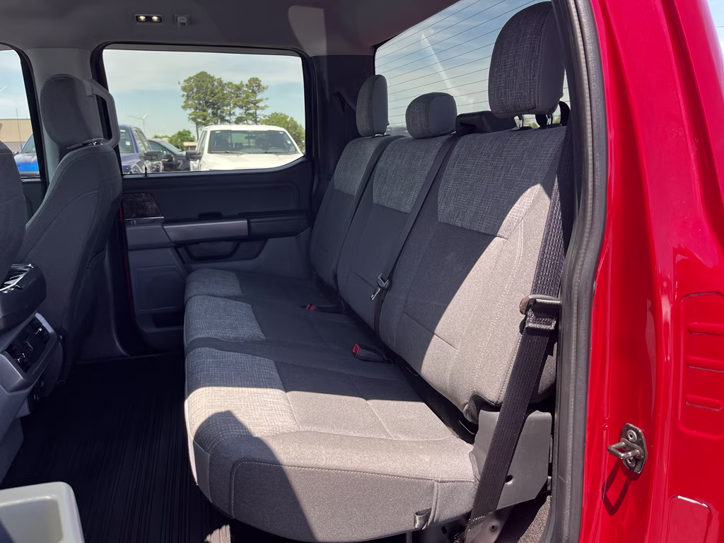 2022 Rapid Red Metallic Tinted Clearcoat Ford F-150 XLT 4X4 Truck