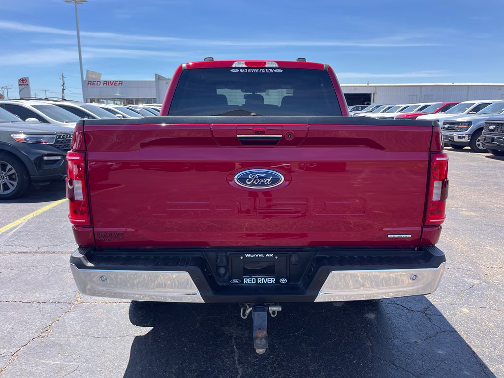 2022 Rapid Red Metallic Tinted Clearcoat Ford F-150 XLT 4X4 Truck