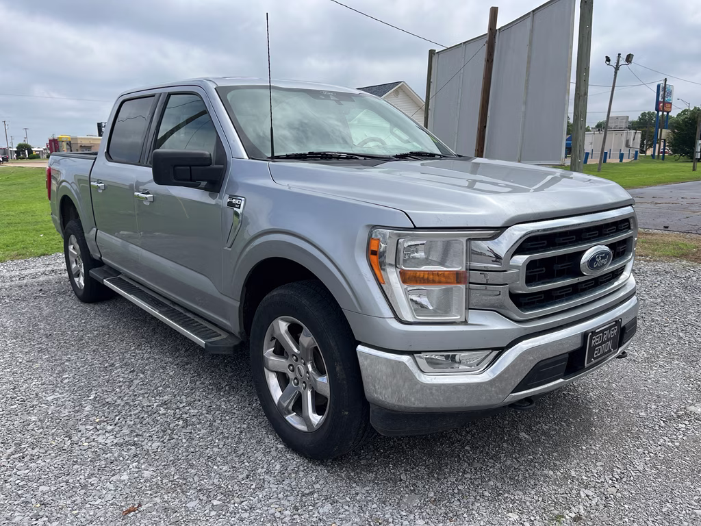 2022 Iconic Silver Metallic Ford F-150 XLT 4X4 Truck