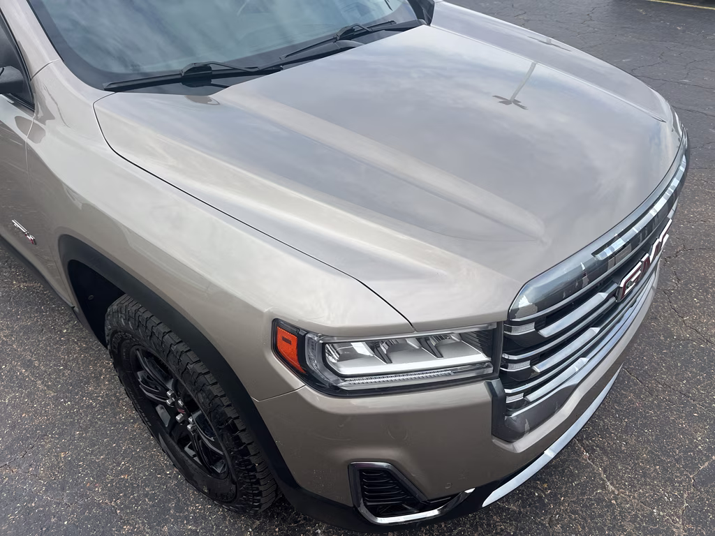 2022 Light Stone Metallic GMC Acadia AT4 AWD SUV