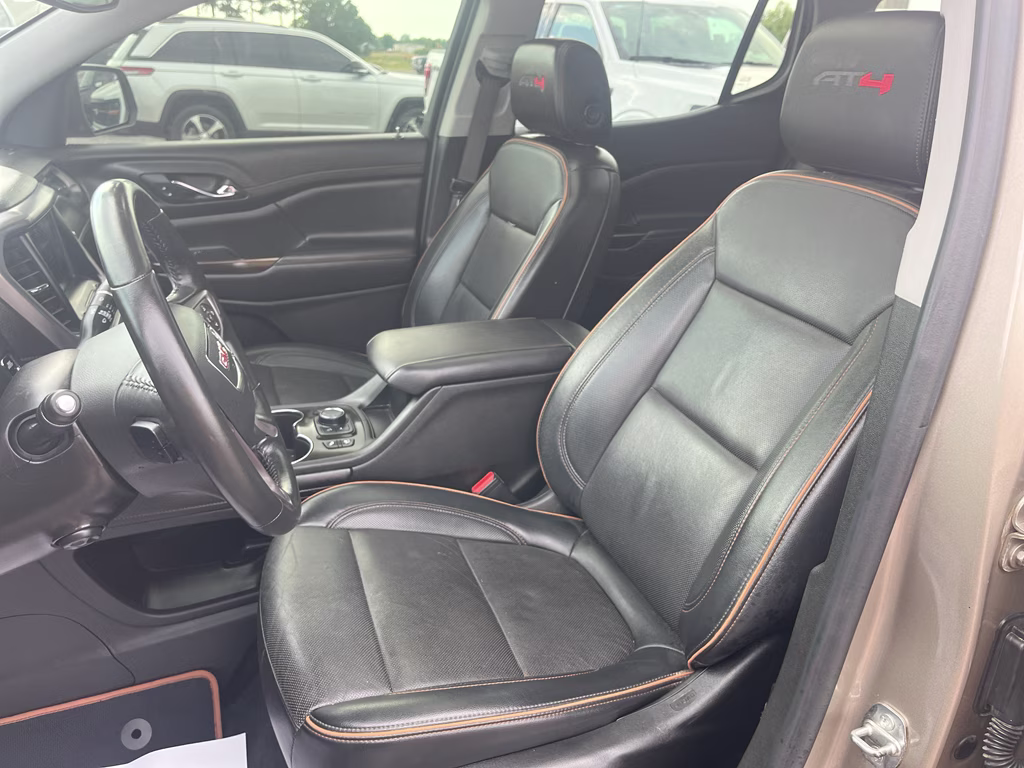 2022 Light Stone Metallic GMC Acadia AT4 AWD SUV