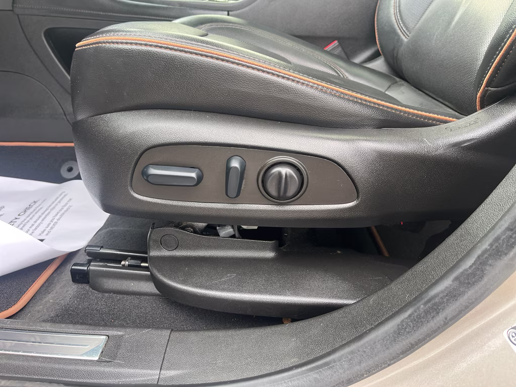 2022 Light Stone Metallic GMC Acadia AT4 AWD SUV