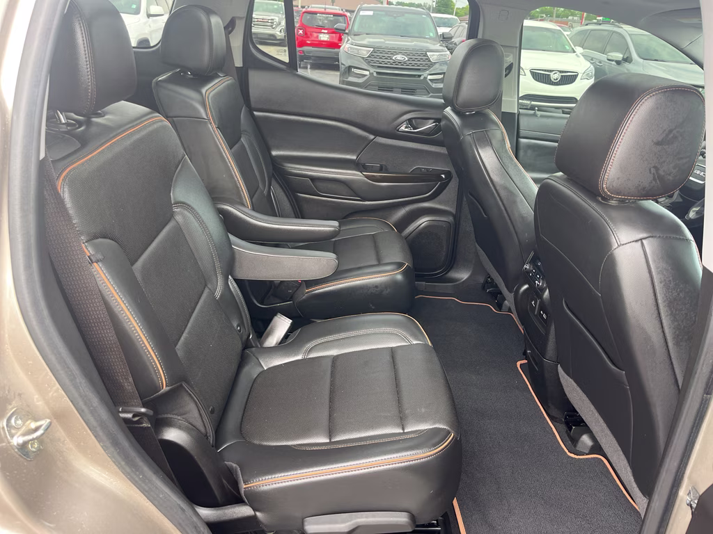 2022 Light Stone Metallic GMC Acadia AT4 AWD SUV