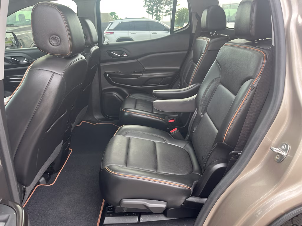 2022 Light Stone Metallic GMC Acadia AT4 AWD SUV