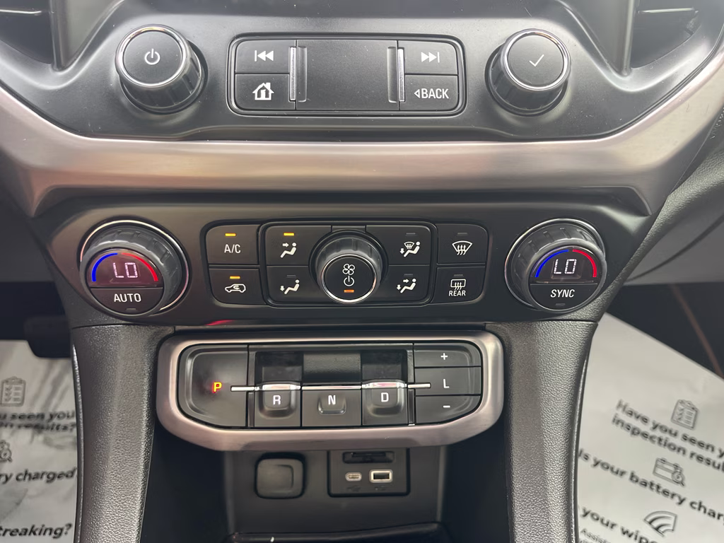 2022 Light Stone Metallic GMC Acadia AT4 AWD SUV