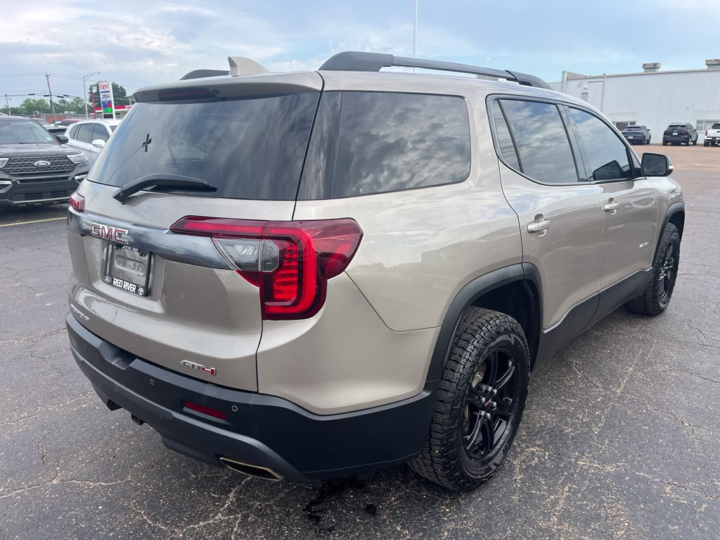 2022 Light Stone Metallic GMC Acadia AT4 AWD SUV