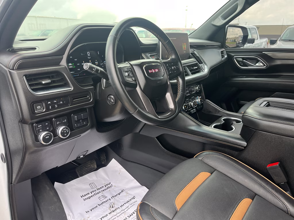 2023 Summit White GMC Yukon AT4 4X4 SUV