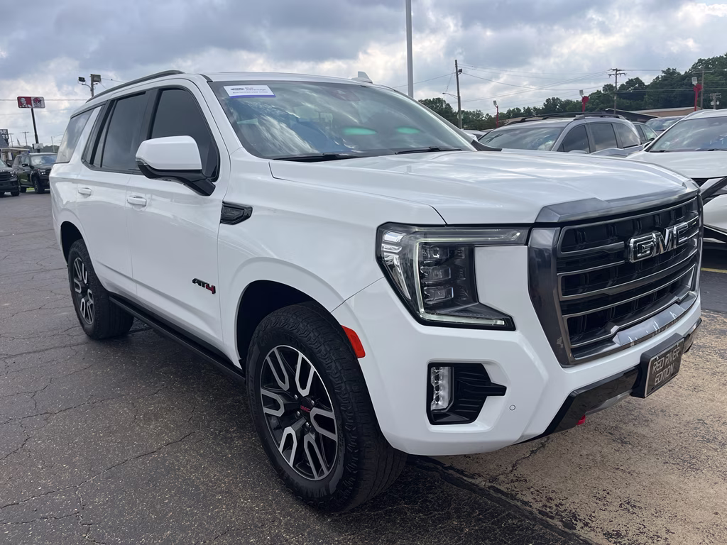2023 Summit White GMC Yukon AT4 4X4 SUV