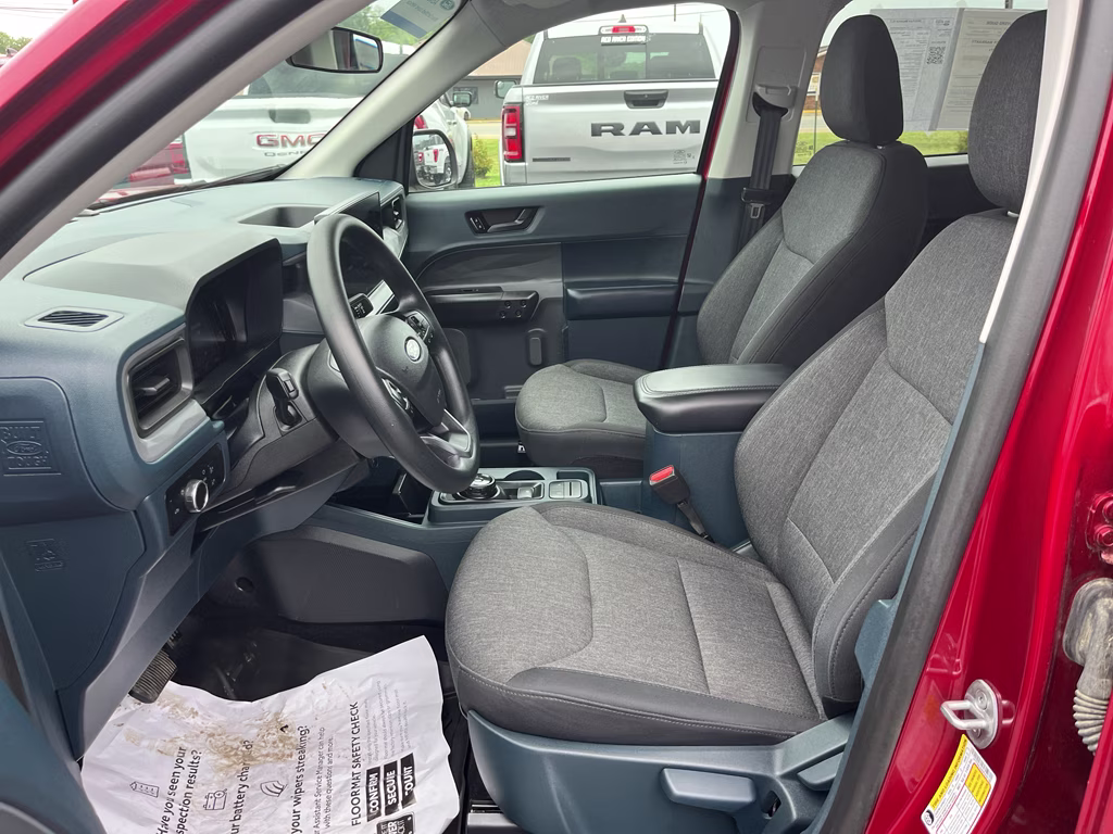 2025 Ruby Red Metallic Tinted Clearcoat Ford Maverick XLT AWD Truck