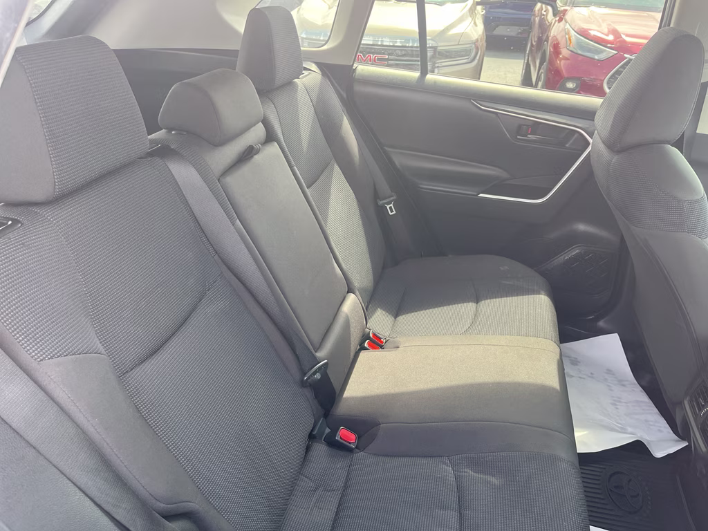 2022 Magnetic Gray Metallic Toyota RAV4 Hybrid LE AWD SUV