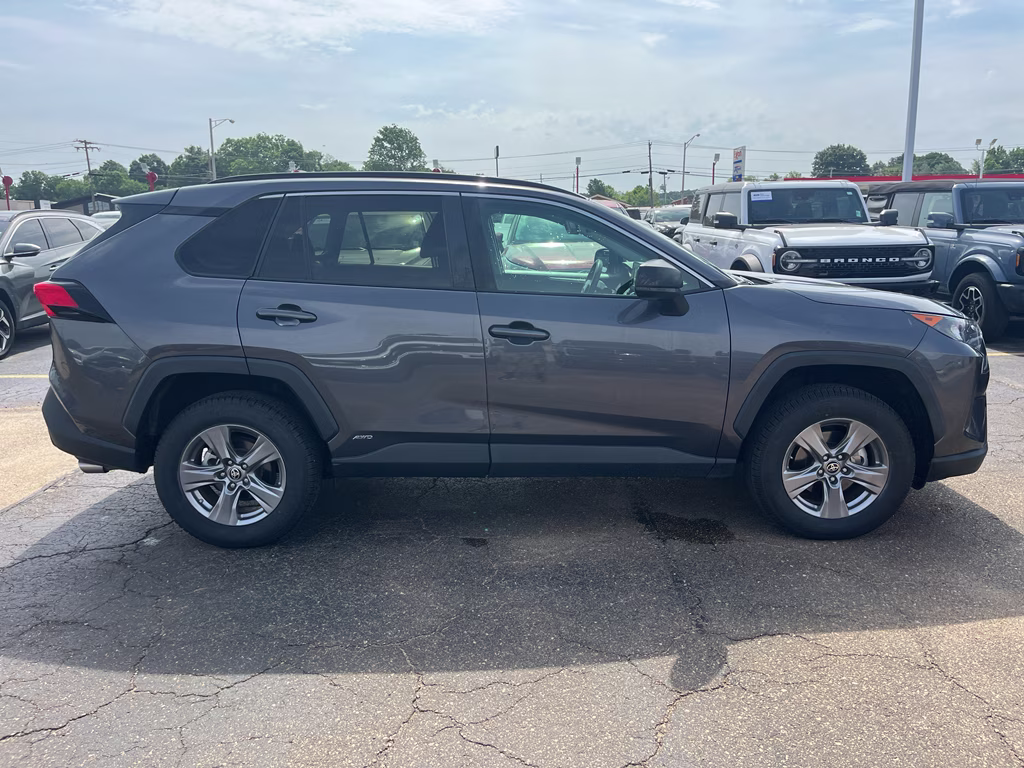 2022 Magnetic Gray Metallic Toyota RAV4 Hybrid LE AWD SUV