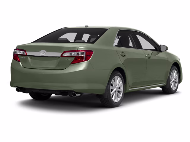2014 Cypress Pearl Toyota Camry XLE FWD Sedan
