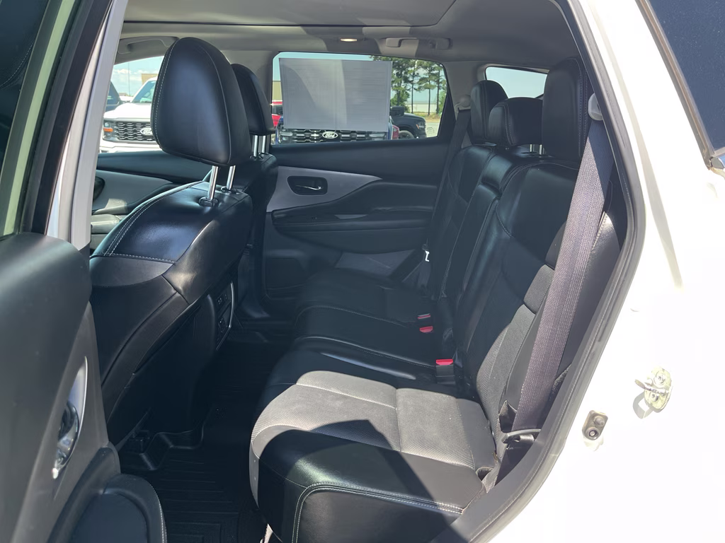2019 Pearl White Tricoat Nissan Murano SL FWD SUV