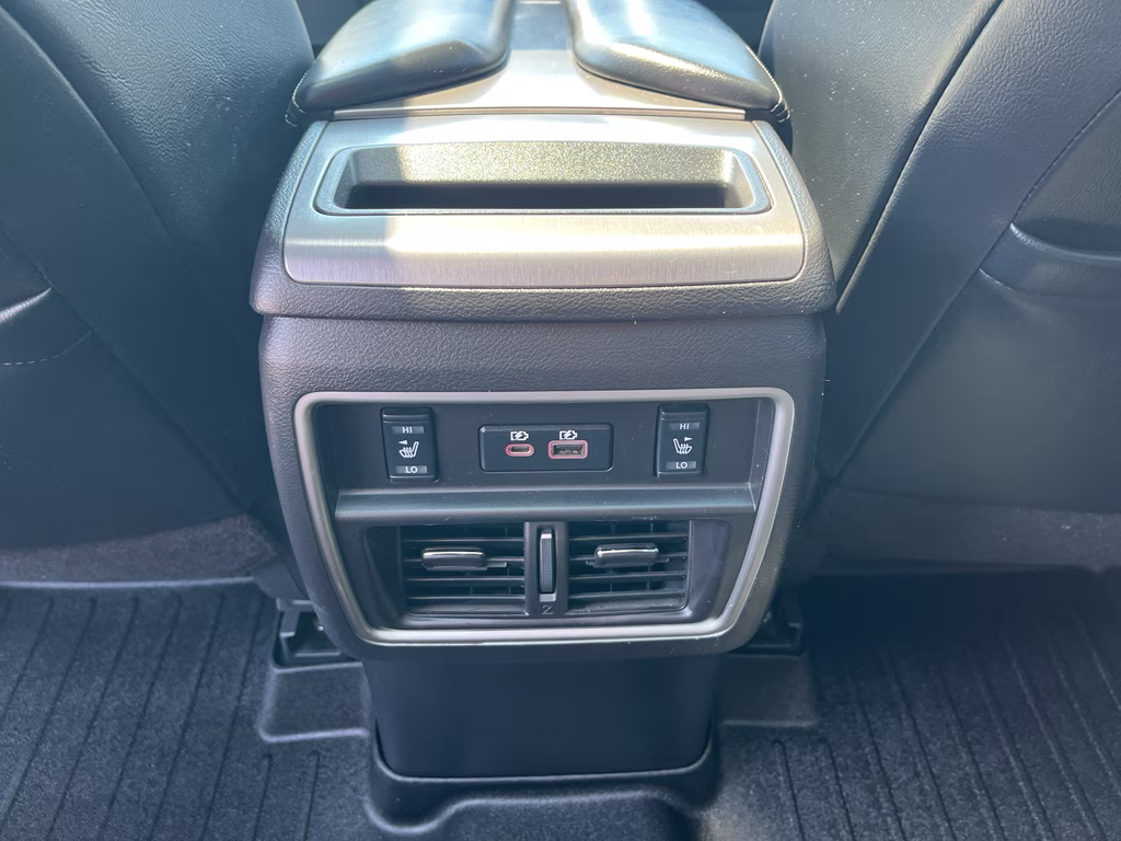 2019 Pearl White Tricoat Nissan Murano SL FWD SUV