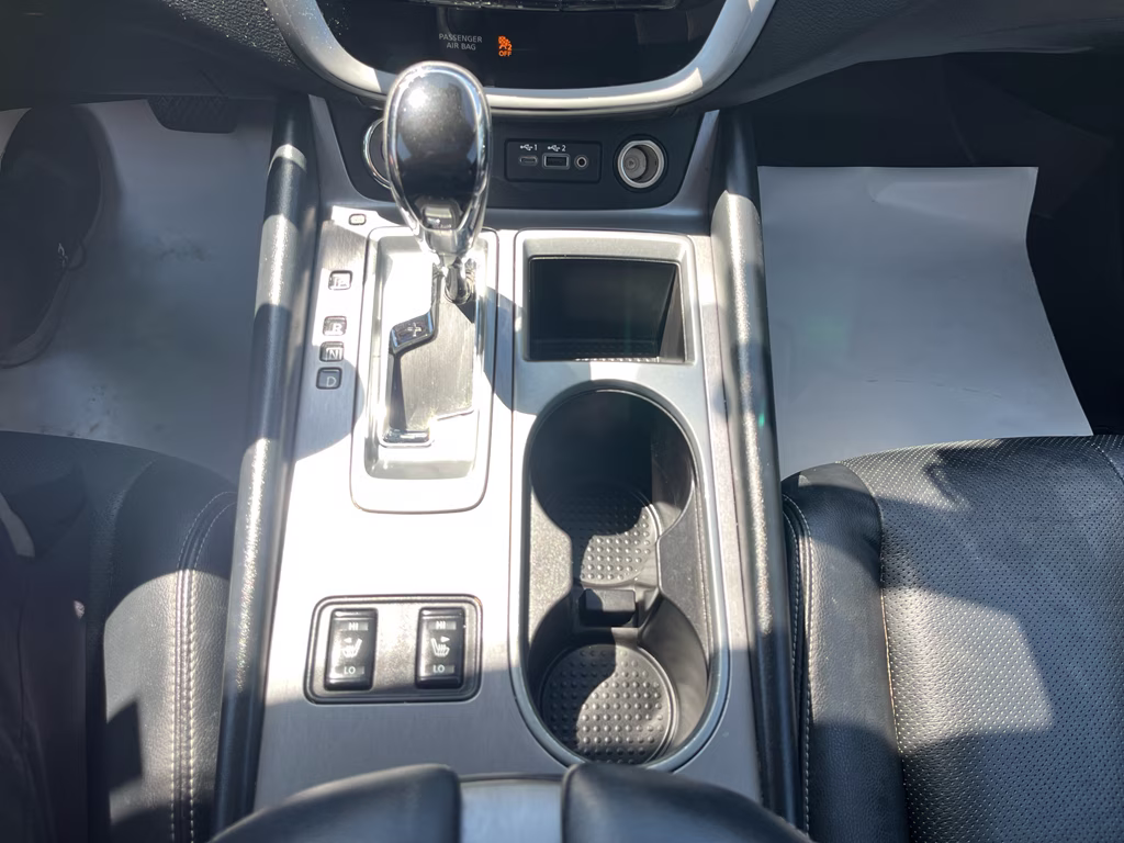 2019 Pearl White Tricoat Nissan Murano SL FWD SUV