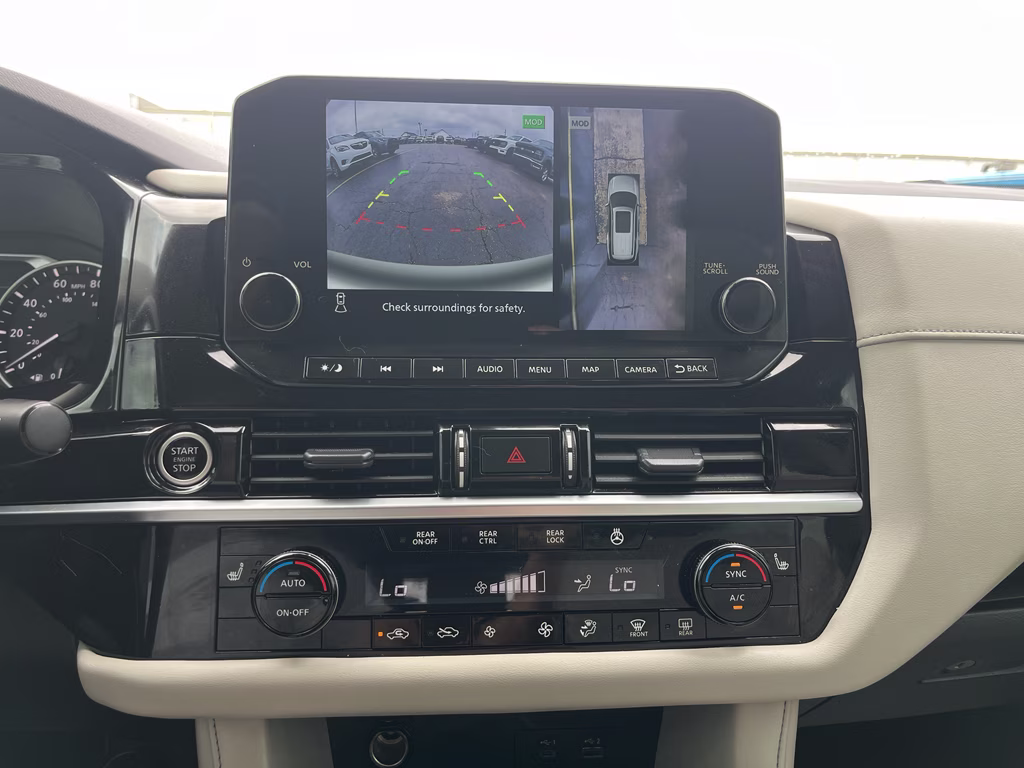 2022 Gun Metallic Nissan Pathfinder SL 4X4 SUV