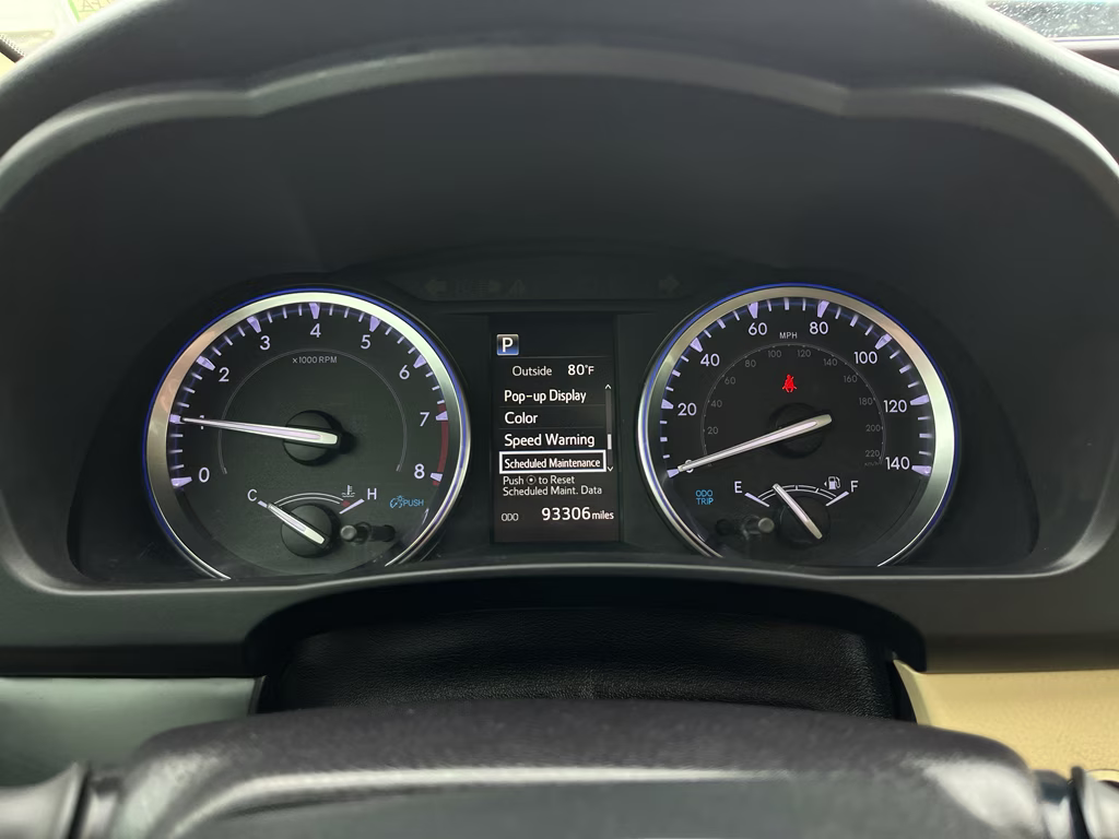 2019 Blizzard Pearl Toyota Highlander XLE FWD SUV