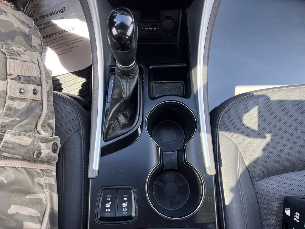 2013 Black Onyx Pearl Mica Hyundai Sonata Hybrid Limited FWD Sedan