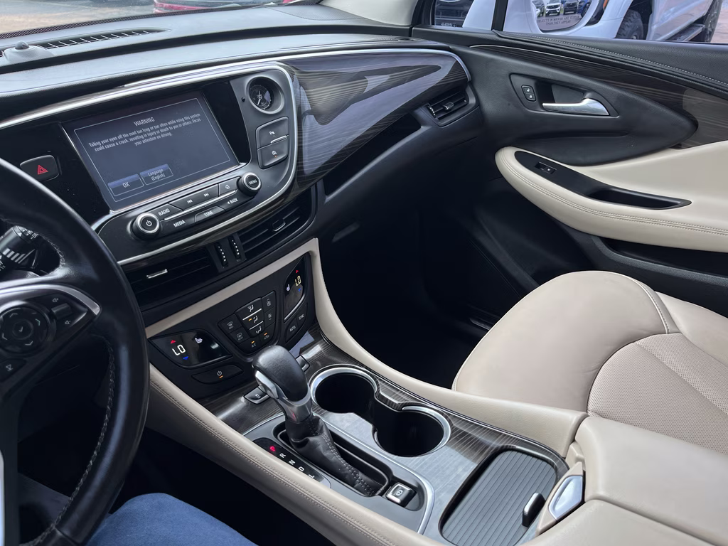 2020 Summit White Buick Envision Essence AWD SUV