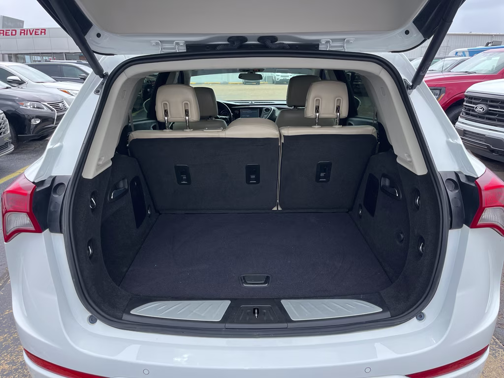 2020 Summit White Buick Envision Essence AWD SUV