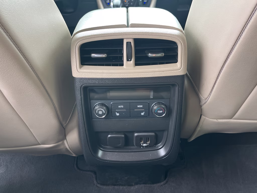 2020 Summit White Buick Envision Essence AWD SUV